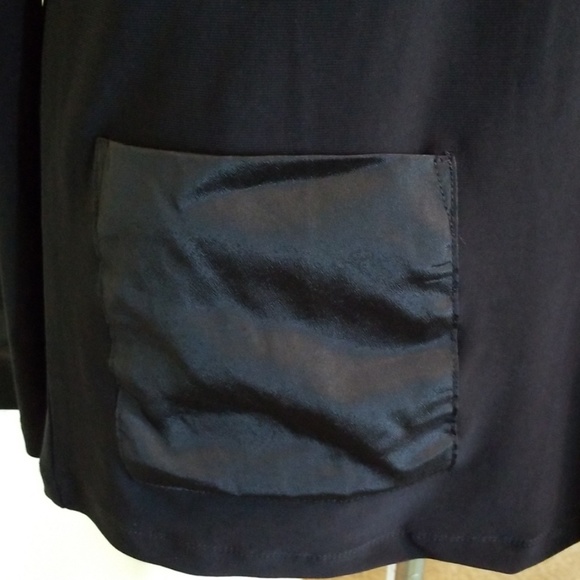 Top - Picture 2 of 6